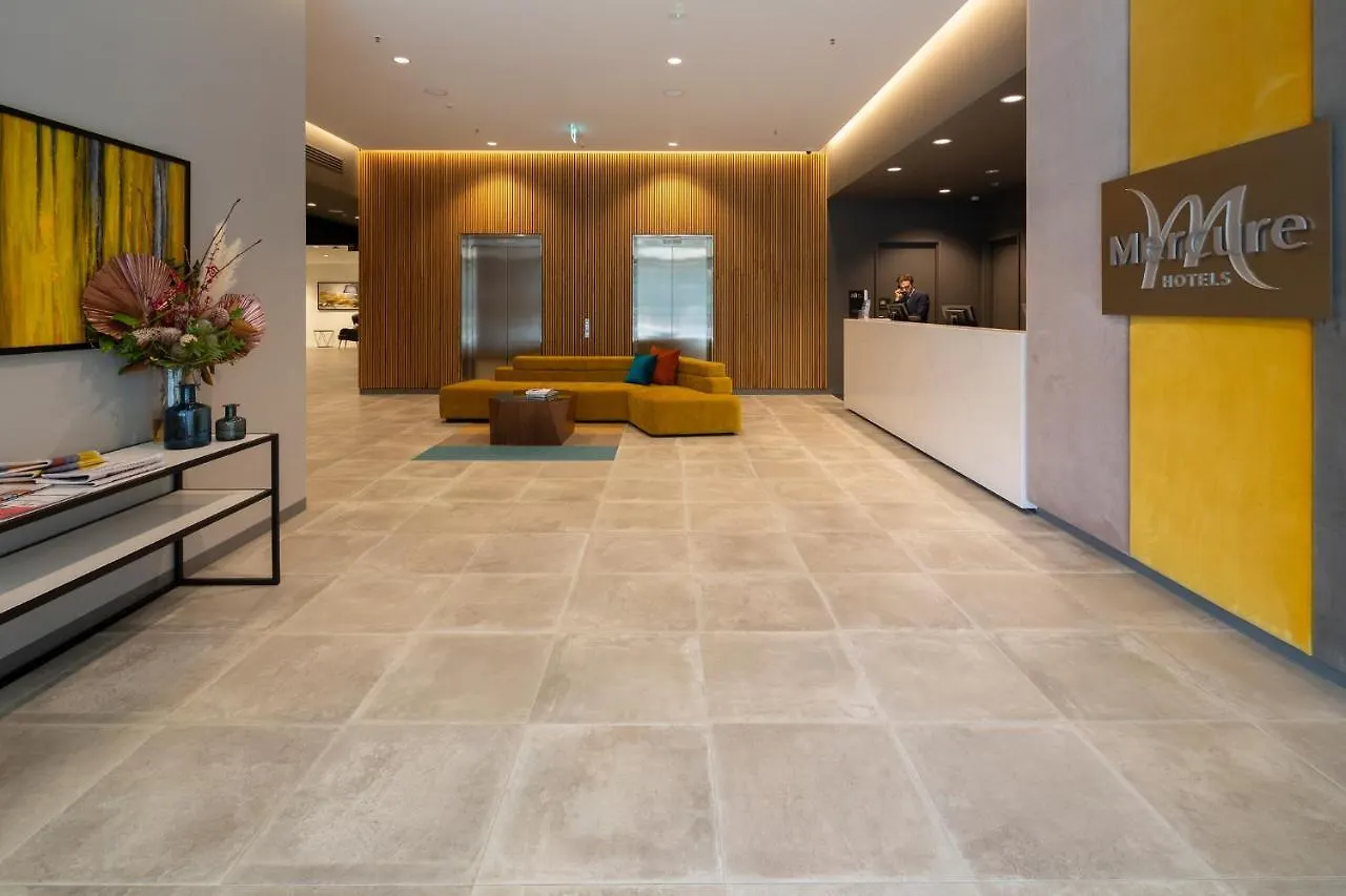 Mercure Canberra Belconnen 4*,  Australia